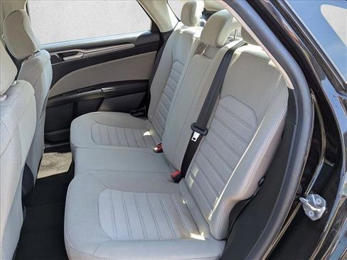 Used 2020 Ford Fusion S FWD image 17