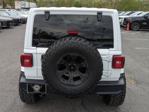 Used 2018 Jeep Wrangler Unlimited Sahara w/ Dual Top Group AWD/4WD image 8
