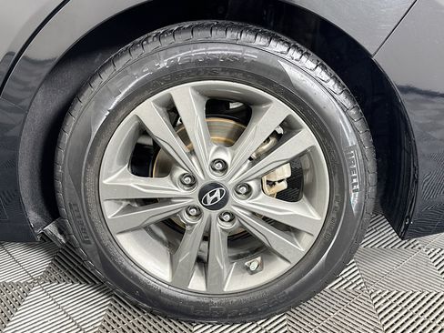 Used 2018 Hyundai Elantra SEL image 35