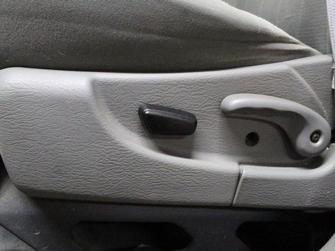 Used 2006 Jeep Liberty Limited image 18