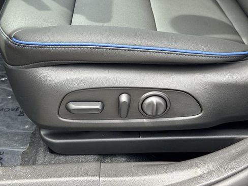 New 2026 Buick Envista Sport Touring w/ Convenience I Package FWD image 21