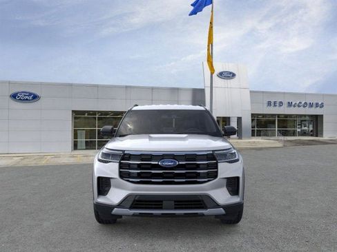 New 2025 Ford Explorer Active image 2