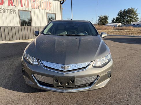 Used 2017 Chevrolet Volt LT w/ Comfort Package image 3