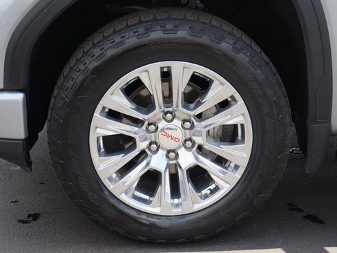Used 2023 GMC Sierra 1500 Denali w/ Technology Package AWD/4WD image 33