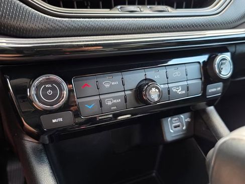 Used 2022 Jeep Compass Altitude image 28