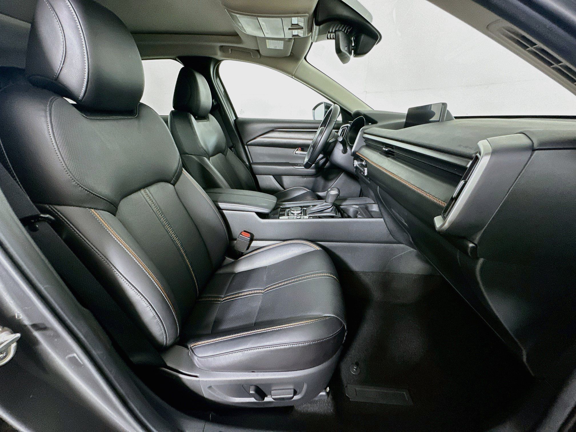 Used 2025 MAZDA CX-50 AWD 2.5 Hybrid w/ Premium Pkg image 32