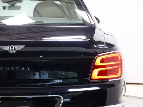 Used 2020 Bentley Flying Spur W12 image 84