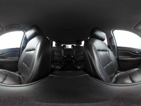Used 2018 GMC Acadia SLT FWD image 27