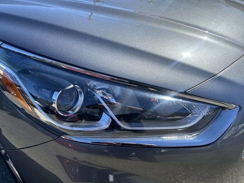 Used 2019 Hyundai Sonata SEL image 3