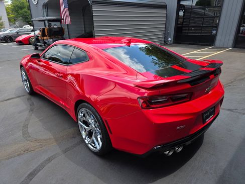 Used 2016 Chevrolet Camaro SS RWD image 50
