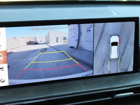 Used 2025 Genesis GV80 3.5T Prestige image 8