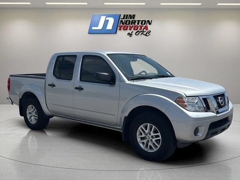 Used 2019 Nissan Frontier SV AWD/4WD image 3