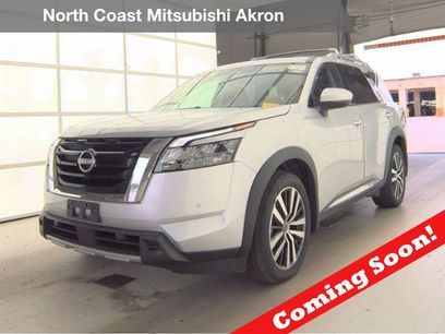 Used 2024 Nissan Pathfinder Platinum w/ Cargo Package