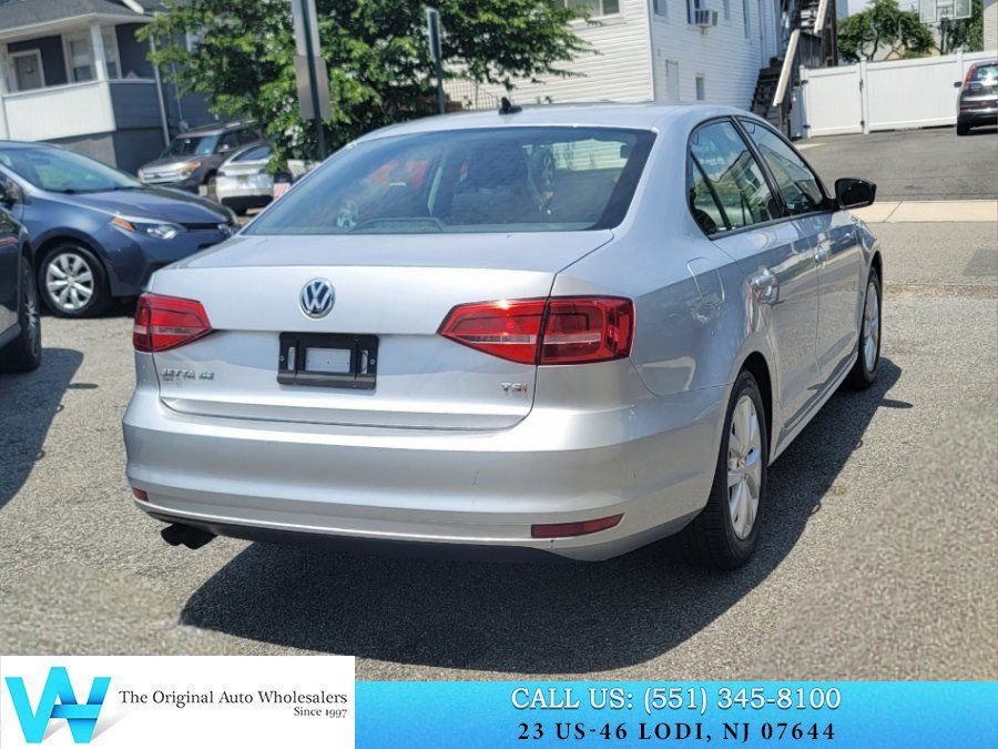 Used 2015 Volkswagen Jetta SE FWD image 6
