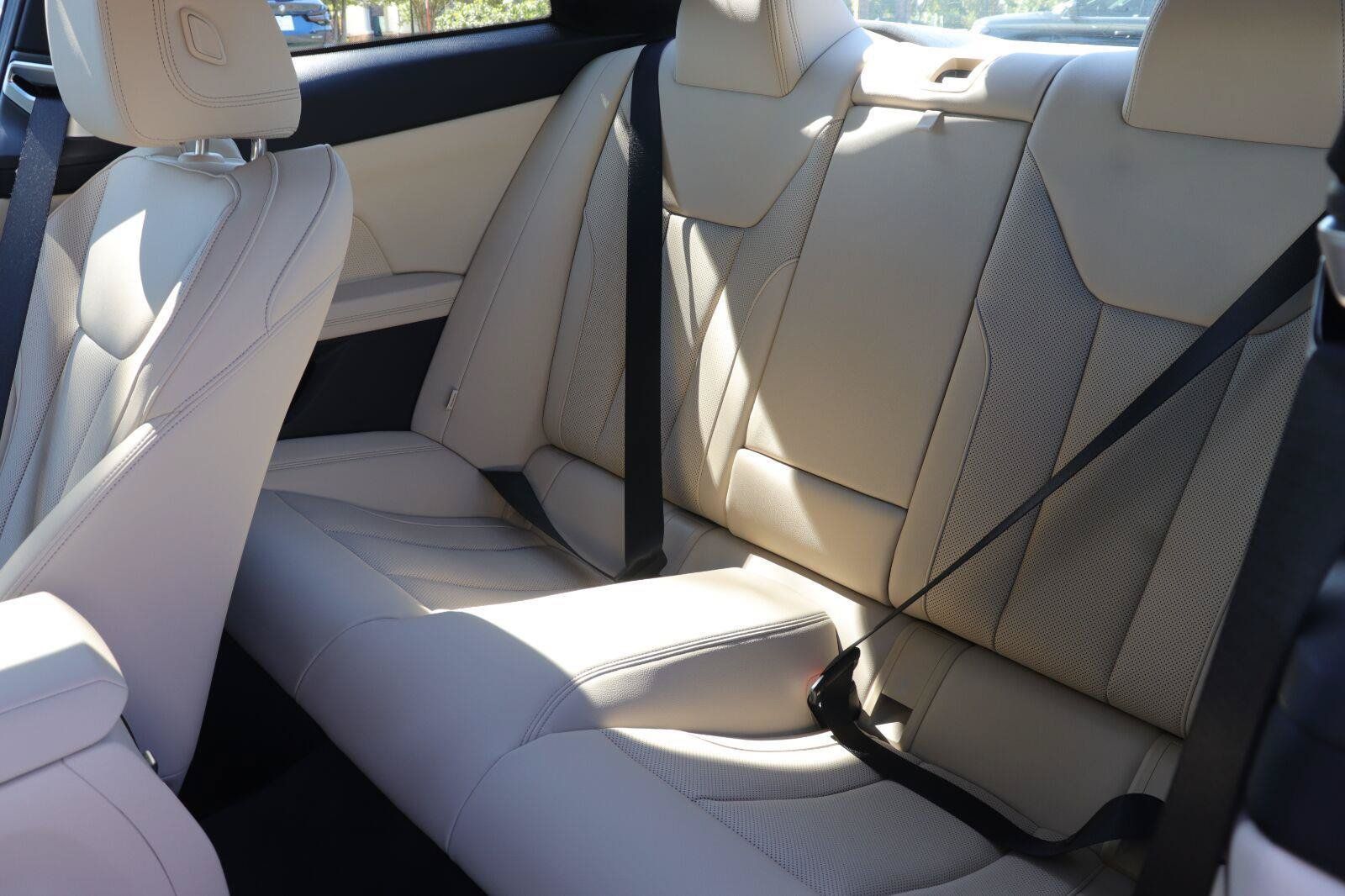 Used 2025 BMW M440i Coupe w/ Parking Assistance Package RWD image 11