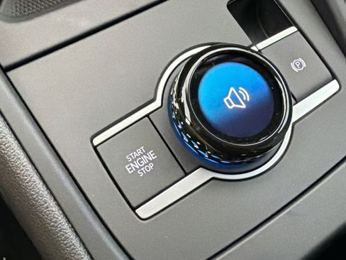 New 2026 Volkswagen Tiguan S FWD image 17