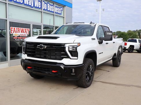 New 2026 Chevrolet Silverado 2500 LT w/ Trail Boss Package AWD/4WD image 6