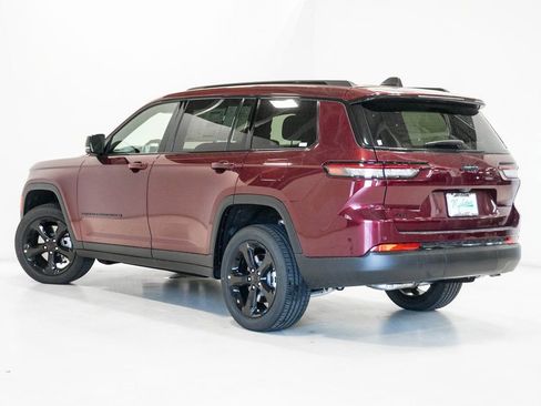 New 2025 Jeep Grand Cherokee L Altitude AWD/4WD image 5