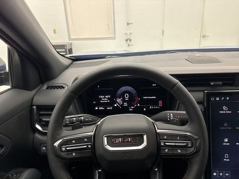 New 2026 GMC Terrain AT4 w/ Convenience Package III image 17