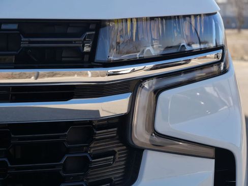 Used 2023 Chevrolet Suburban LS image 6