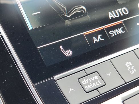 Used 2021 Audi Q7 3.0T Premium Plus w/ Premium Plus Package image 28