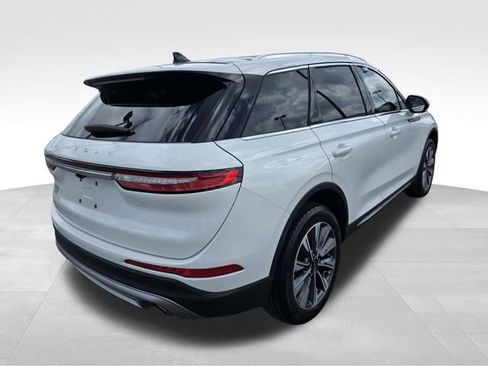 Used 2022 Lincoln Corsair Reserve w/ Elements Package FWD image 3