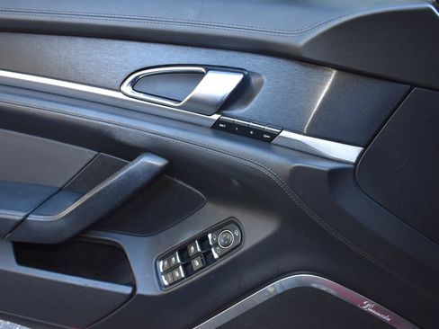 Used 2010 Porsche Panamera Turbo image 21