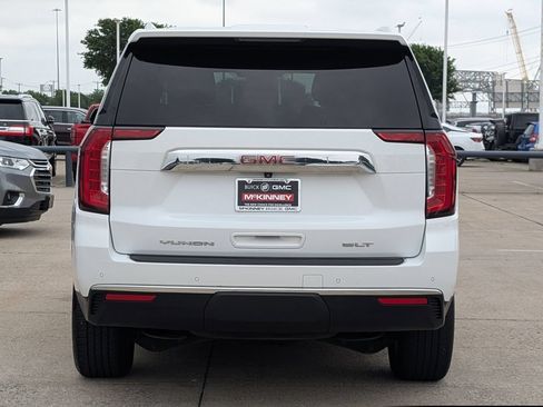 Used 2024 GMC Yukon SLT AWD/4WD image 5