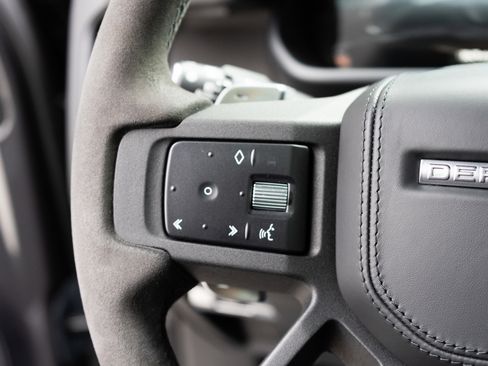 Used 2023 Land Rover Defender 90 Carpathian Edition image 30