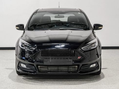 Used 2016 Ford Focus ST w/ Equipment Group 402A image 3