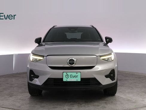 Used 2023 Volvo XC40 Recharge Ultimate AWD/4WD image 12