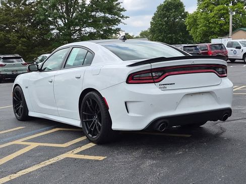 Used 2018 Dodge Charger R/T RWD image 4
