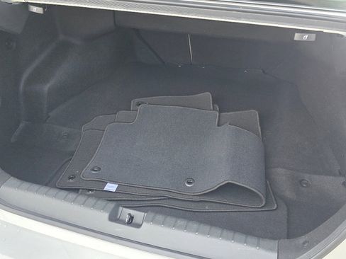 Used 2018 Honda Clarity Touring image 4