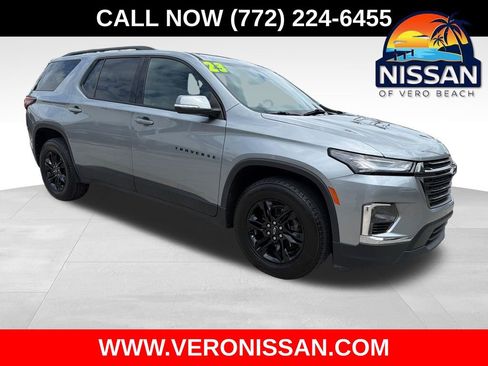 Used 2023 Chevrolet Traverse LT w/ Midnight/Sport Edition FWD image 1