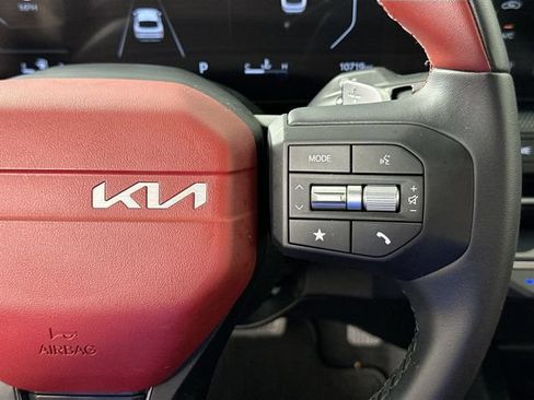 Used 2025 Kia K4 GT-Line w/ GT-Line Premium Package FWD image 23
