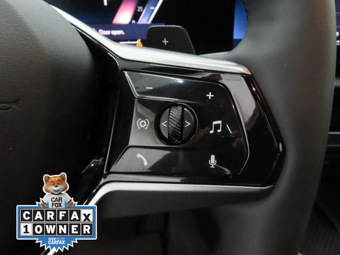 Used 2025 BMW 530i xDrive image 13