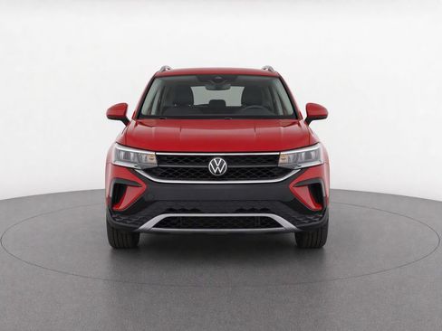 Used 2023 Volkswagen Taos SE FWD image 5