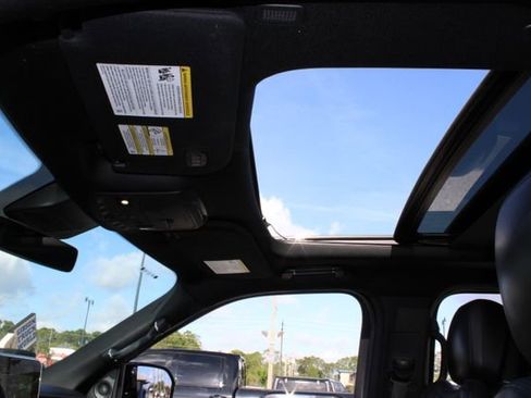 Used 2021 Lincoln Navigator L Reserve w/ Luxury Package image 24