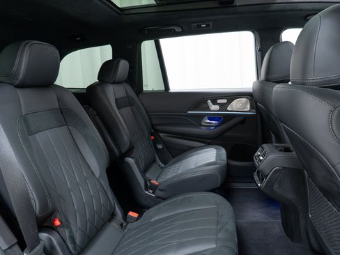 Certified 2024 Mercedes-Benz GLS 63 AMG 4MATIC image 24