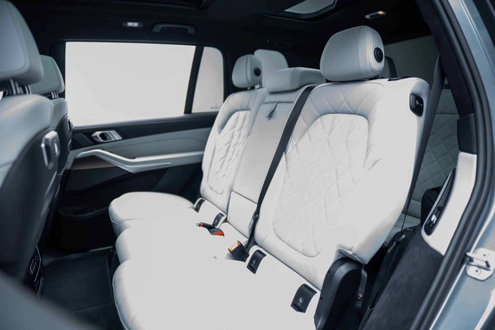 Used 2023 BMW X7 xDrive40i w/ Executive Package AWD/4WD image 23