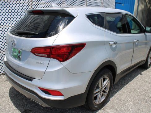 Used 2017 Hyundai Santa Fe Sport FWD image 5