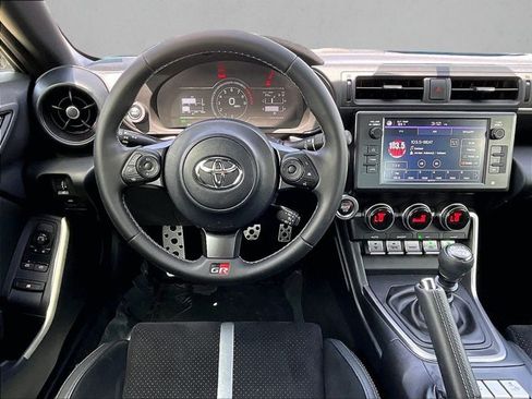 Used 2024 Toyota GR86 Premium RWD image 7