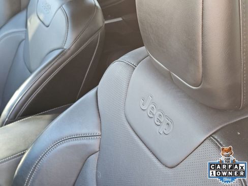 Used 2022 Jeep Cherokee Limited image 20