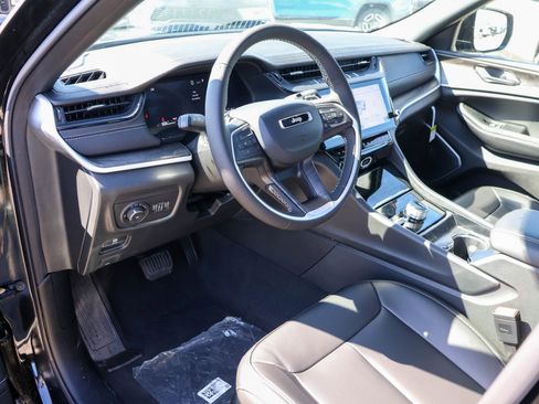 New 2026 Jeep Grand Cherokee L Limited w/ Limited Altitude Package image 3