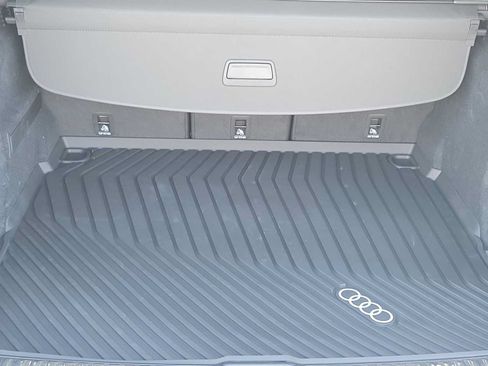 Certified 2025 Audi Q5 Premium w/ Premium Plus AWD/4WD image 34
