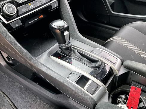 Used 2020 Honda Civic EX image 9