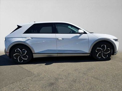 Used 2024 Hyundai Ioniq 5 Limited RWD image 2