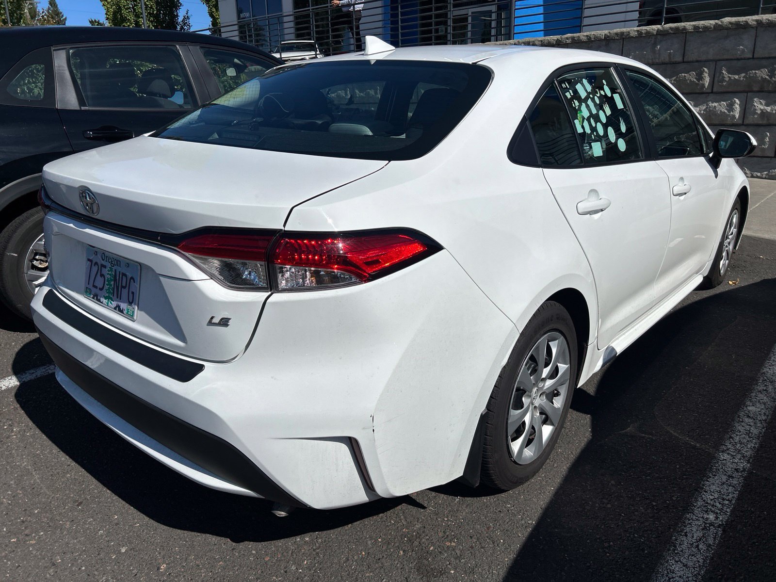 Used 2021 Toyota Corolla LE FWD image 5