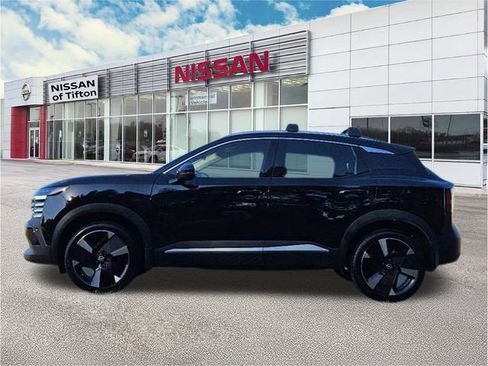 Used 2025 Nissan Kicks SR image 4