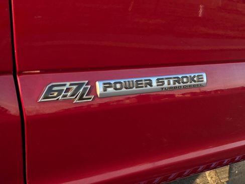 Used 2019 Ford F250 Lariat w/ Lariat Ultimate Package image 12